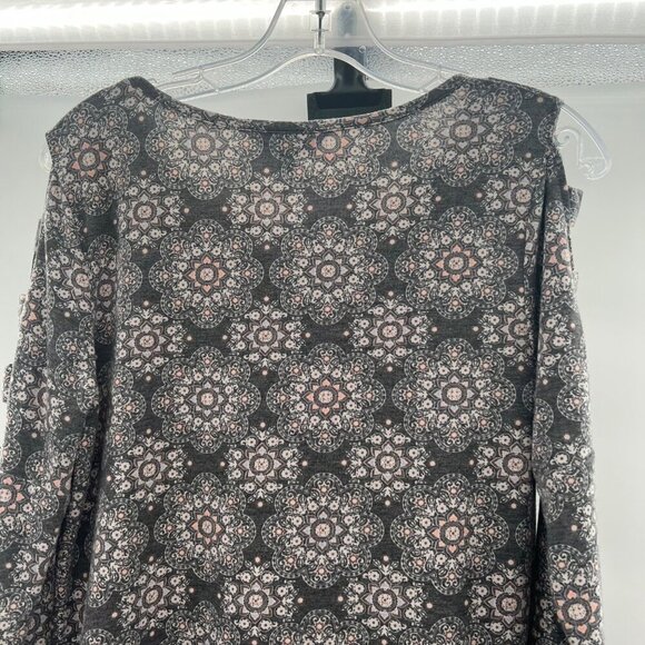 Apt. 9 Women's Long Ladder Sleeve Top Gray/Multi Size Small - Picture 6 of 9